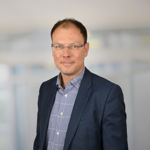 Portrait Andreas Schneider, Geschäftsführer Feierabendhaus, Wohn- und Pflegeeinrichtung, Teammitglieder, Hamburg-Volksdorf Portrait Andreas Schneider, Geschäftsführer Feierabendhaus, Wohn- und Pflegeeinrichtung, Teammitglieder, Hamburg-Volksdorf