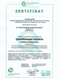 Zertifikat mit Logos und Text für die Erfüllung der Vorgaben des Anforderungskataloges gemäß dem Qualitätssiegel Geriatrie - Version Krankenhaus - der Geri-Zert GmbH für das Evangelische Amalie Sieveking Krankenhaus in Hamburg-Volksdorf. Zertifikat mit Logos und Text für die Erfüllung der Vorgaben des Anforderungskataloges gemäß dem Qualitätssiegel Geriatrie - Version Krankenhaus - der Geri-Zert GmbH für das Evangelische Amalie Sieveking Krankenhaus in Hamburg-Volksdorf.